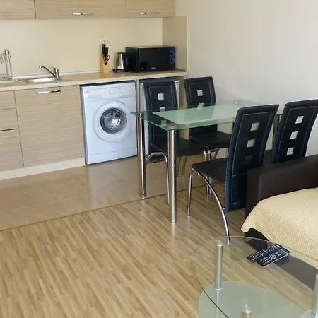 In Elitonia 5 Apartment